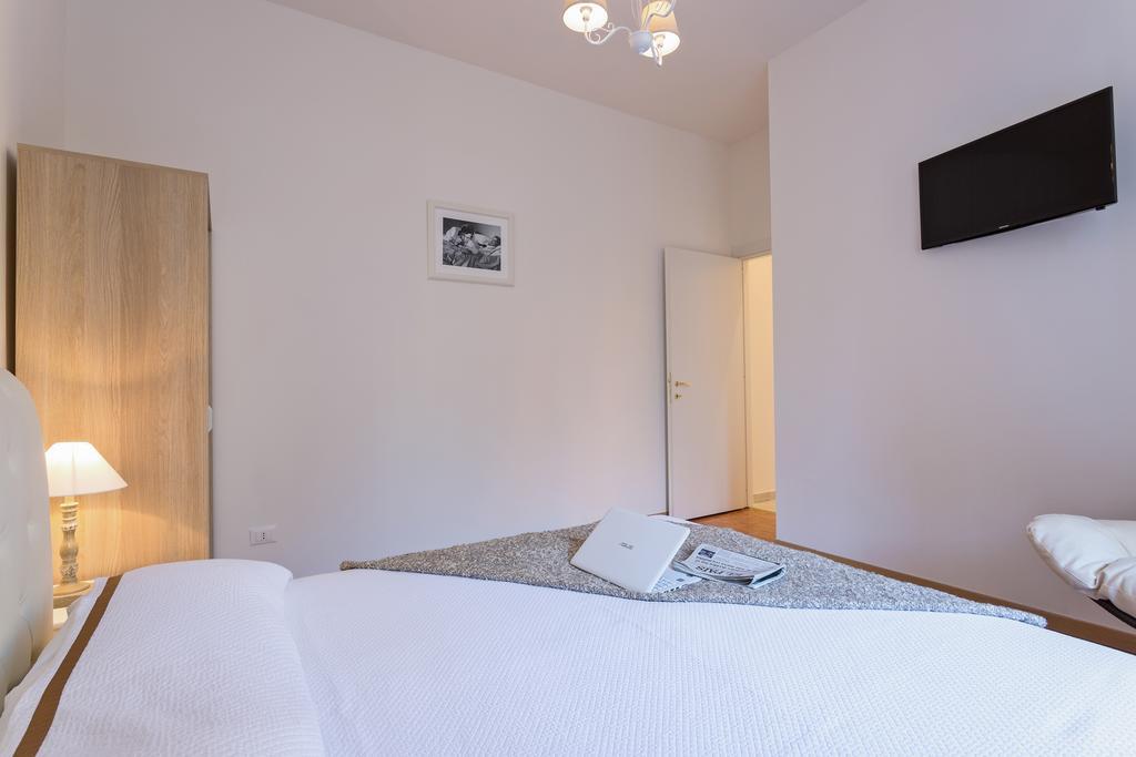 Townhouse By The Spanish Steps Róma Szoba fotó