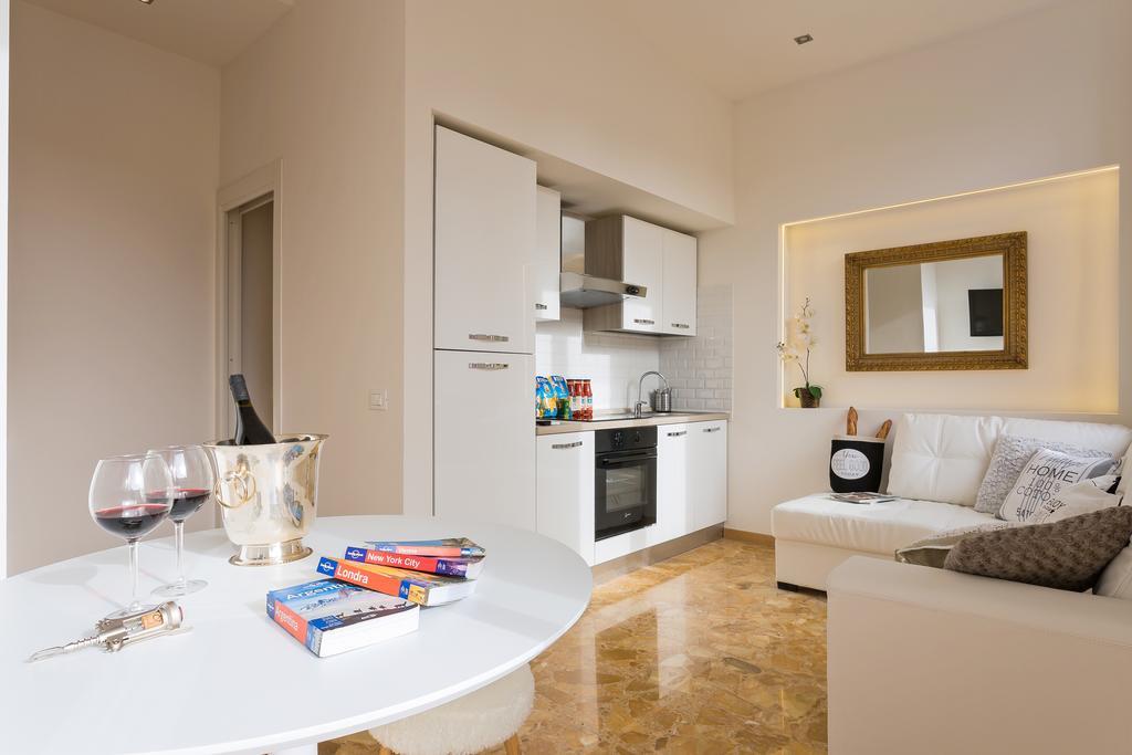 Townhouse By The Spanish Steps Róma Szoba fotó