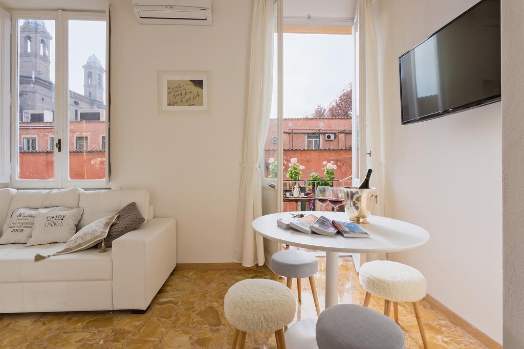Townhouse By The Spanish Steps Róma Szoba fotó