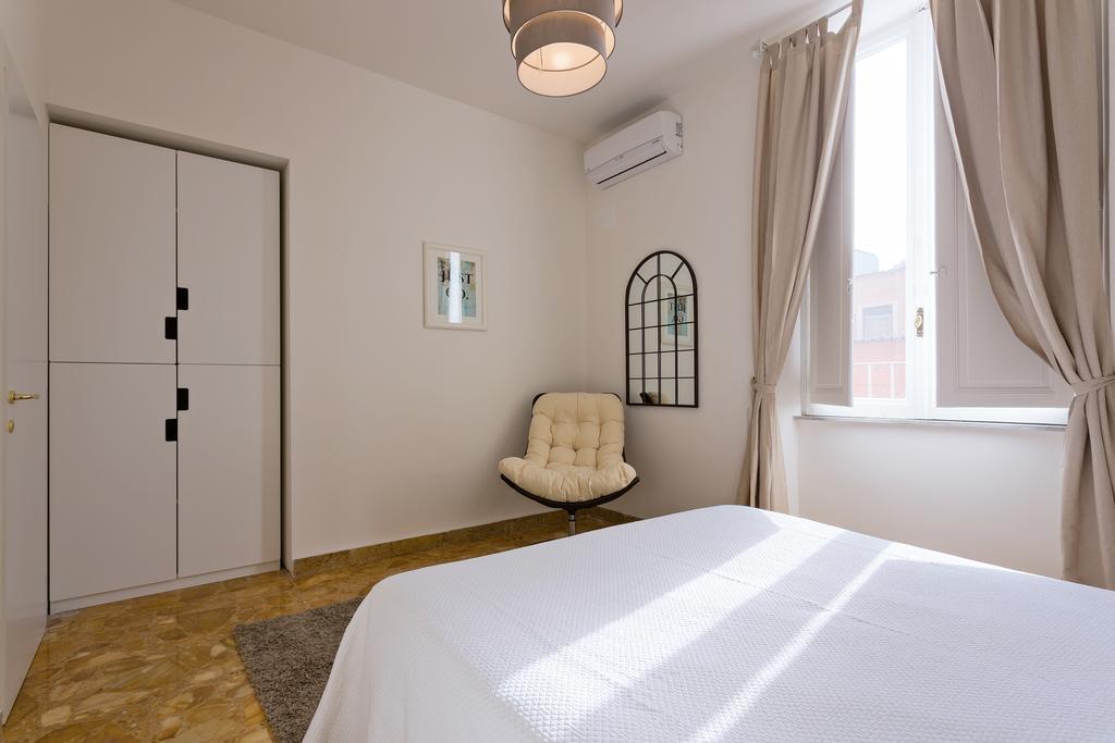 Townhouse By The Spanish Steps Róma Szoba fotó
